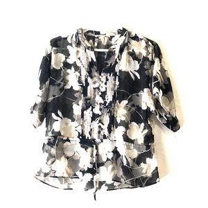 BANANA REPUBLIC Floral Blouse